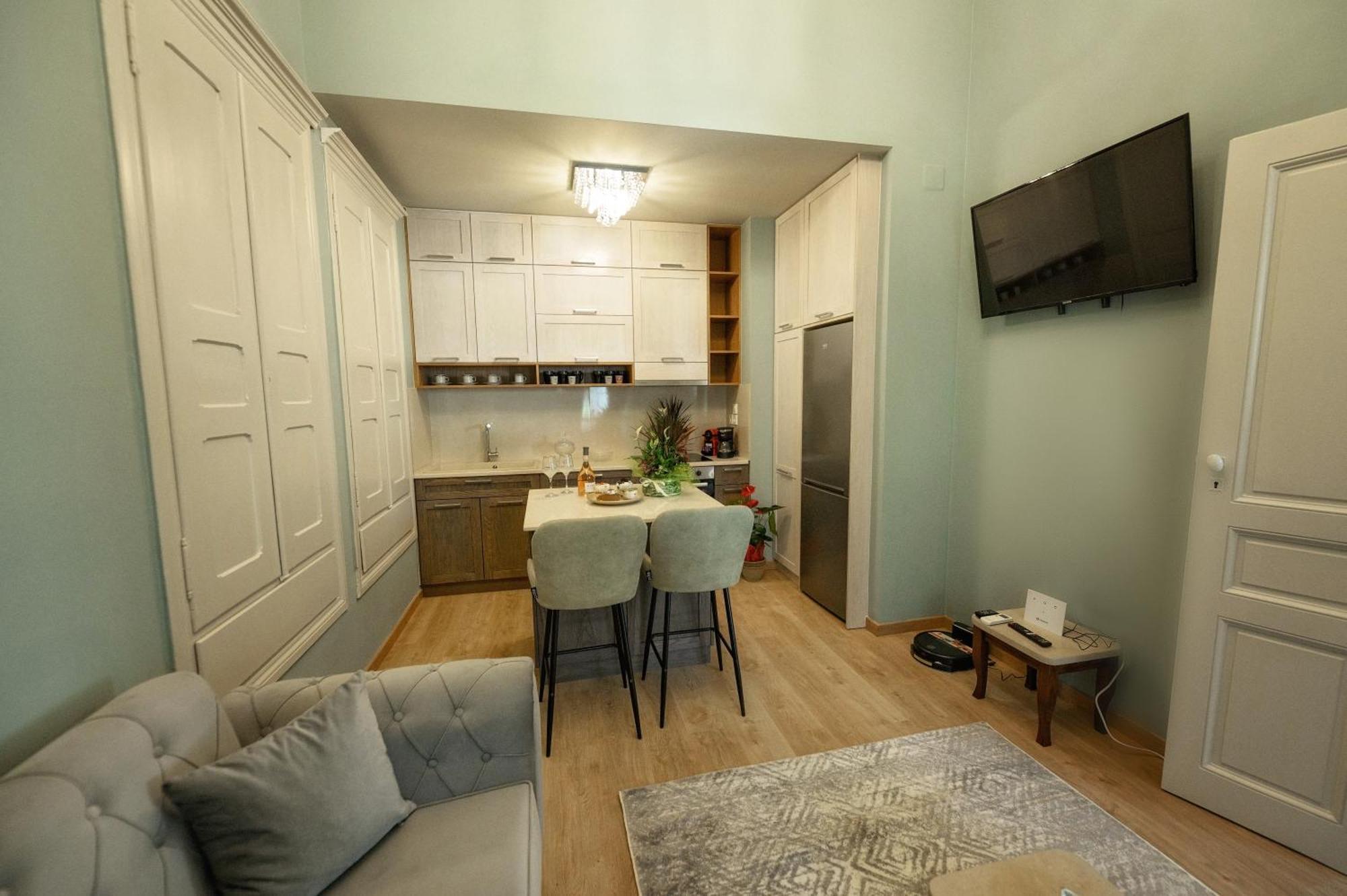 Stema Apartment